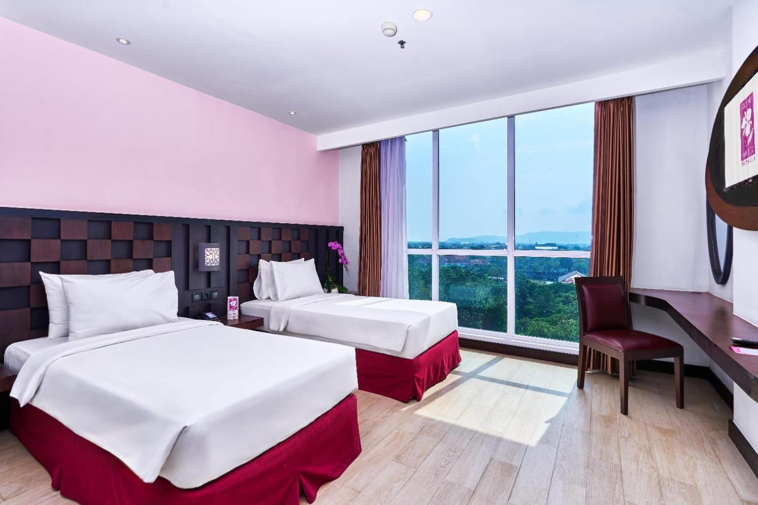 Grand Orchid Hotel Yogyakarta Maguwo Exteriér fotografie