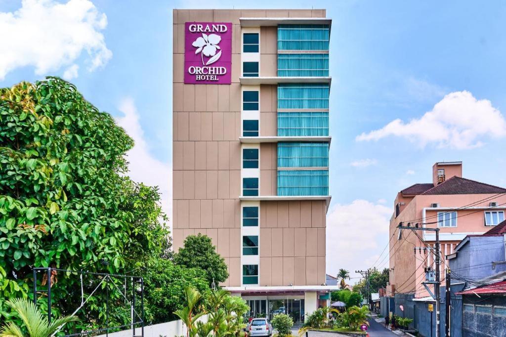 Grand Orchid Hotel Yogyakarta Maguwo Exteriér fotografie