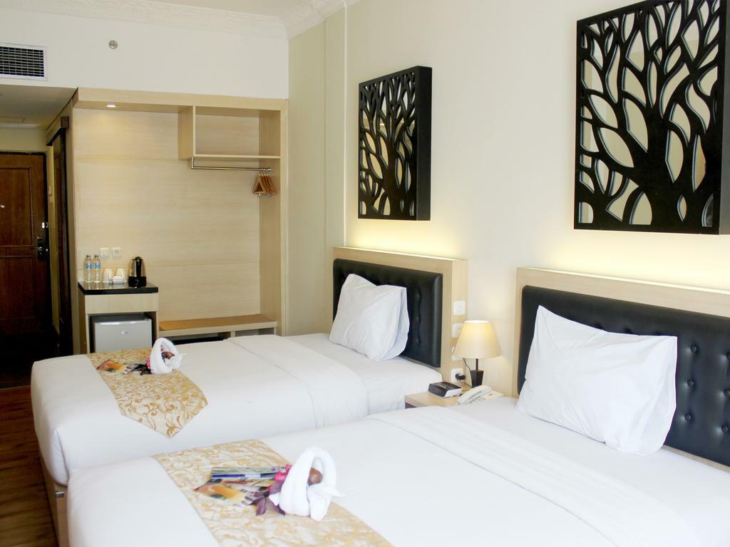 Grand Orchid Hotel Yogyakarta Maguwo Exteriér fotografie